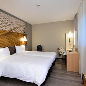 Standard Zimmer mit zwei Einzelbetten